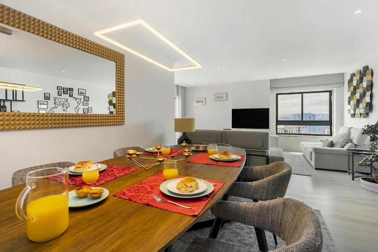 Whome Family Condo - Urban Retreat With Parking, Ac, Elevator In Great Location Lisboa Lejlighed